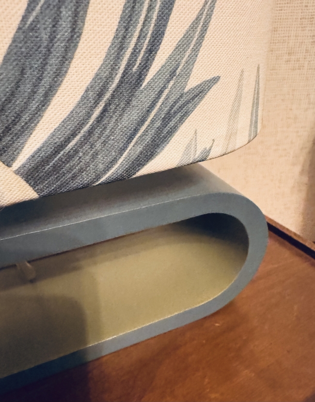 Lampe de table singularisée